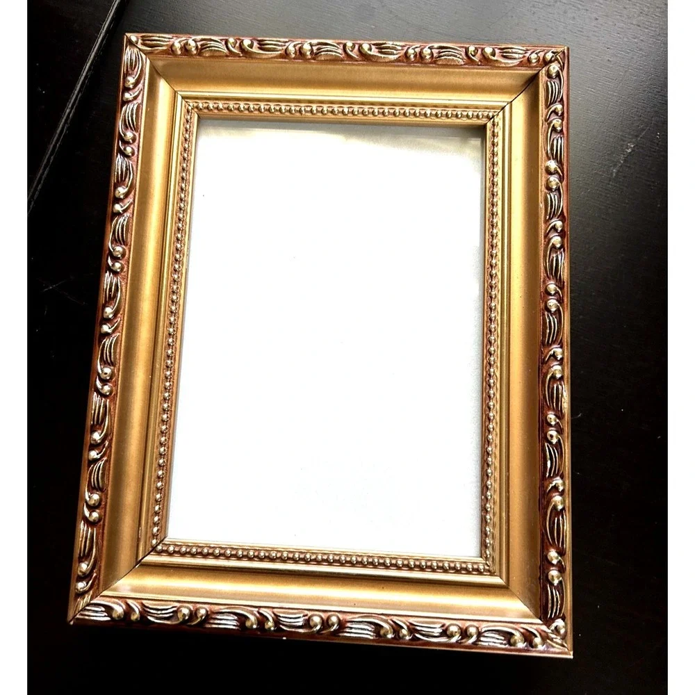 Vintage Ornate Gold Wood Picture Frame 4.5x7 Gold Gilt Tabletop Wall Decor